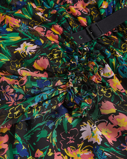 VERINE-Trousers-Feel your best in VERINE. We love the floaty fabric, the oversized blouson sleeves and the frilled neckline: the belted waist helps this floral romper to fit your figure, too. Ted Baker womenswear collection Romper Belted waist Oversized blouson sleeves Floral print Our model is 5'9"/ 1.75m and wears a size 8 Ted Baker-branded- Ted Baker Romania